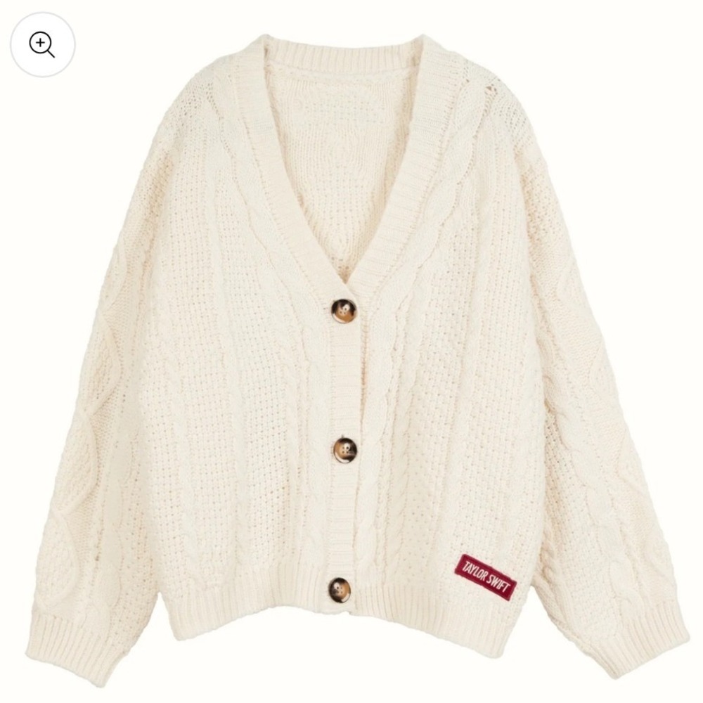 Taylor Swift Cardigan Women XL/2XL Cream Red TV Star Patch Cable Knit Sweater